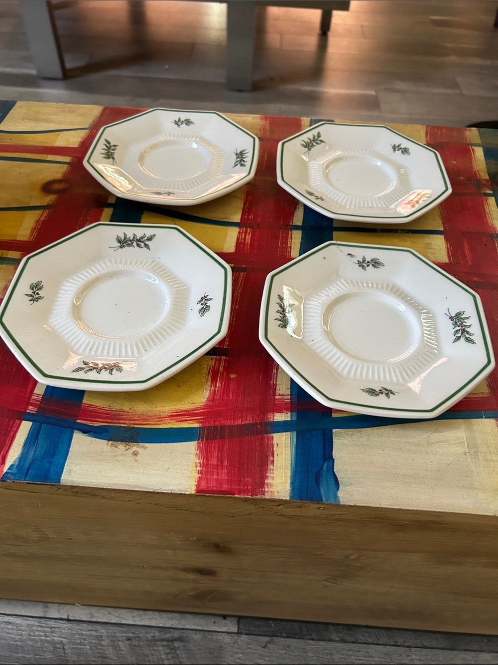 Octagonal White Porcelain Side Plates with Green Trim and Botanical AccentsNIKKO